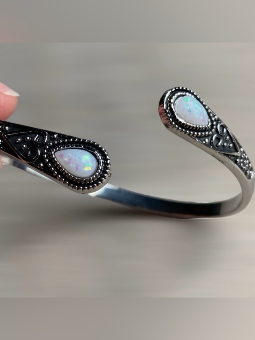 Inlaid Light Blue Agate Bracelet Fashion Retro Carved Silver Adjustable Cuff